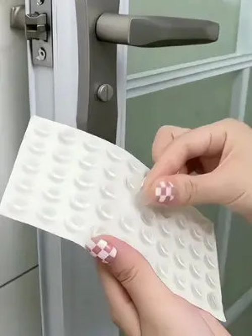 家具和柜門容易磕碰的地方可以貼上這個(gè)硅膠防撞顆粒,保護(hù)家具和墻面,減少碰撞噪音 居家好物 家庭必備 防撞貼 防撞顆粒